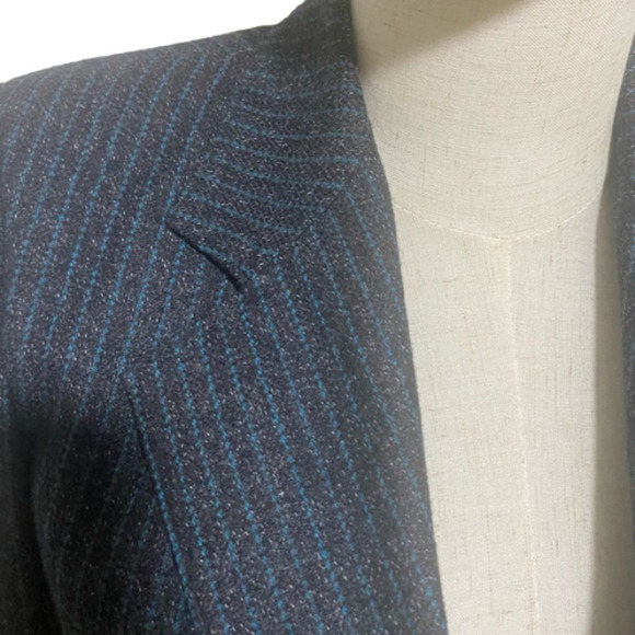 90S GRAY & BLUE PINSTRIPE WOOL BLEND CROPPED VINTAGE BLAZER GILMOR EUC 5/6 - Picture 5 of 8